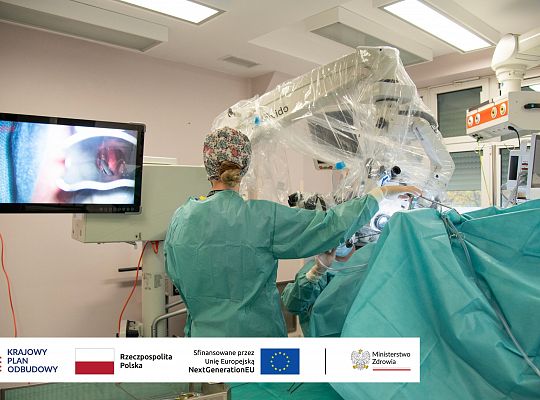 Mikroskop operacyjny