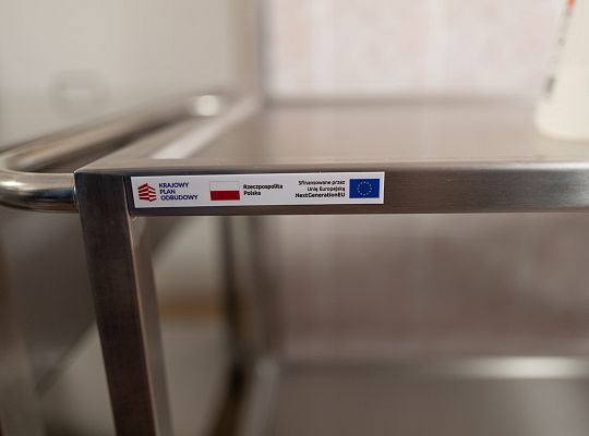 Wózki do przewożenia narzędzi i kontenerów już jeżdżą po szpitalu