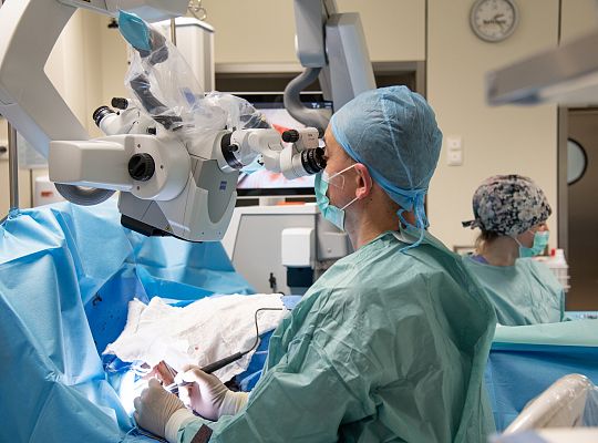 Mikroskop operacyjny