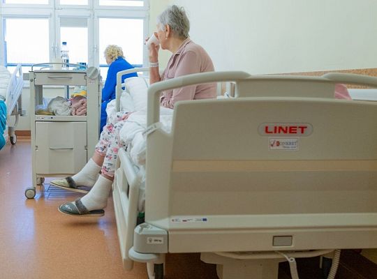 Nowe, wygodne, komfortowe, ułatwiające pielęgnację i leczenie pacjenta-łóżka dla pacjentów onkologicznych!